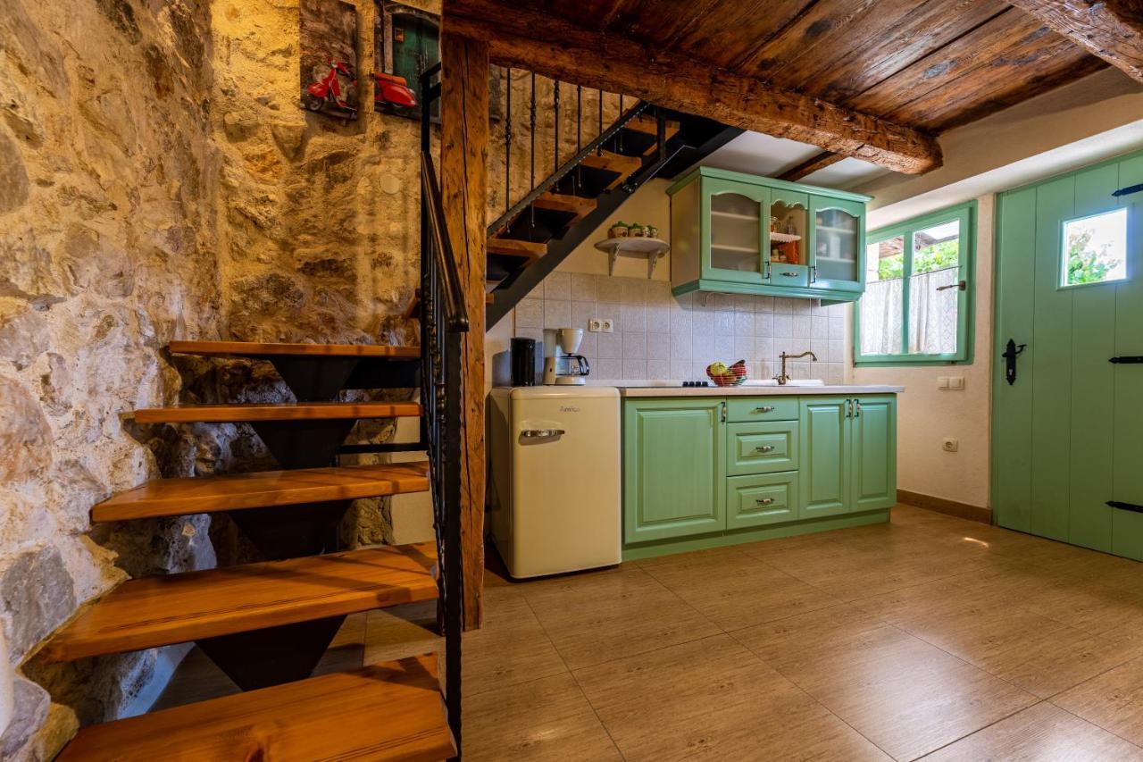 Parona Holiday Home Връбник Екстериор снимка